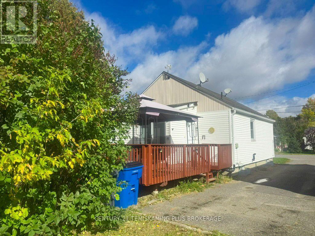 88 KATHERINE STREET - 21