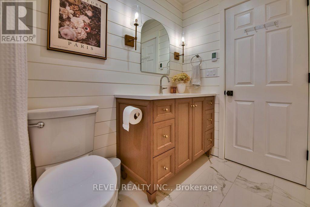 208 OTTOLEN STREET - 31