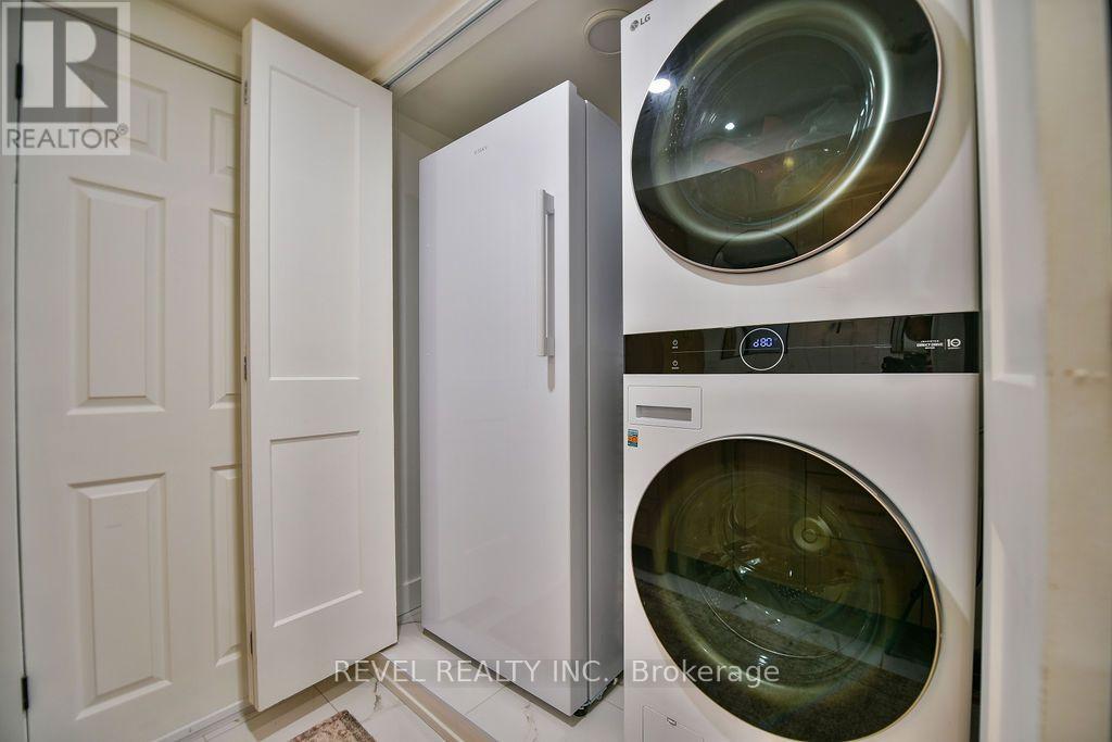 208 Ottolen Street — photo 41