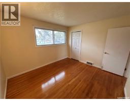 700 Forget Street, Regina, SK S4T4X2 Photo 12