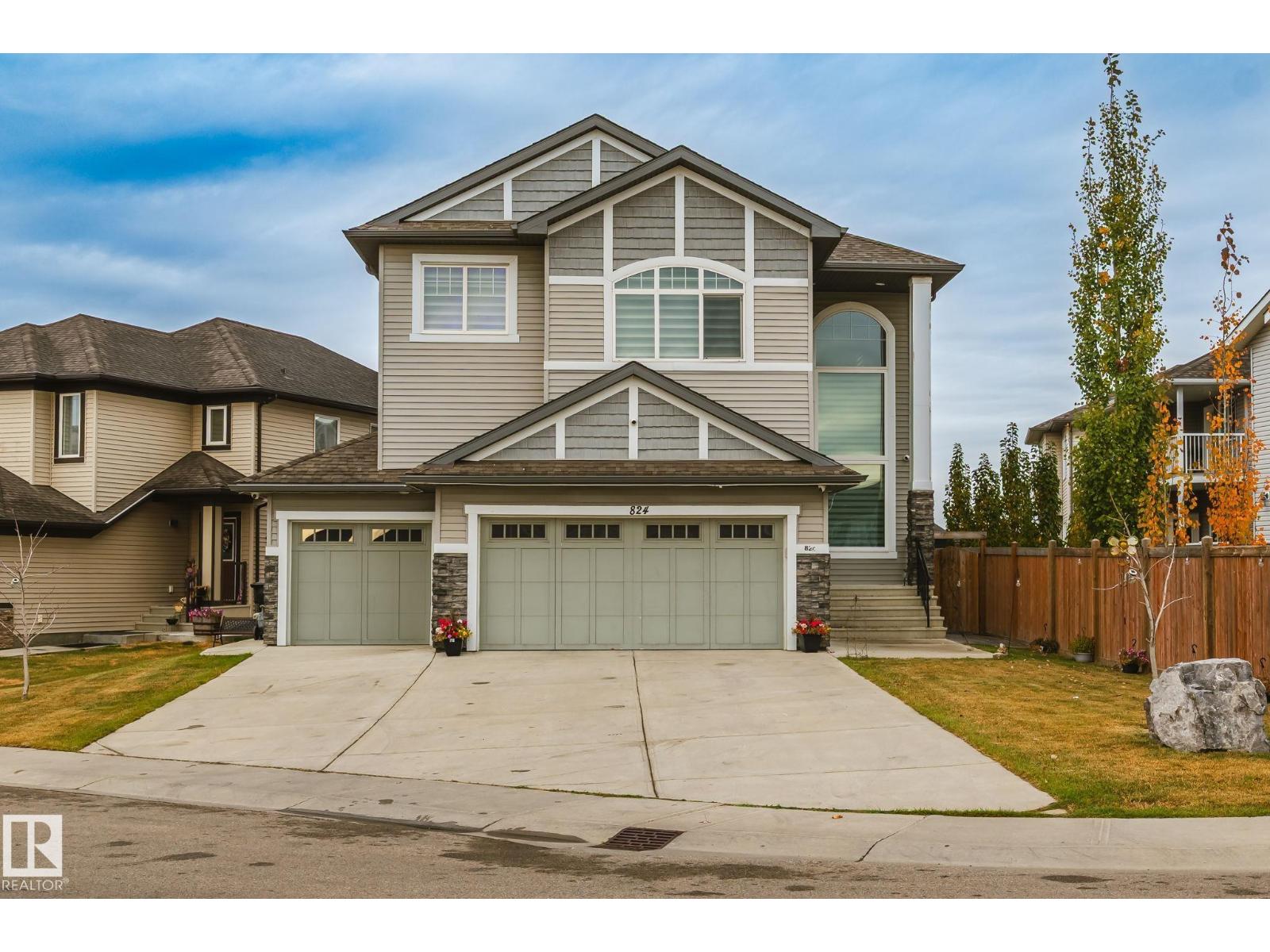 824 34 AVE NW - 1