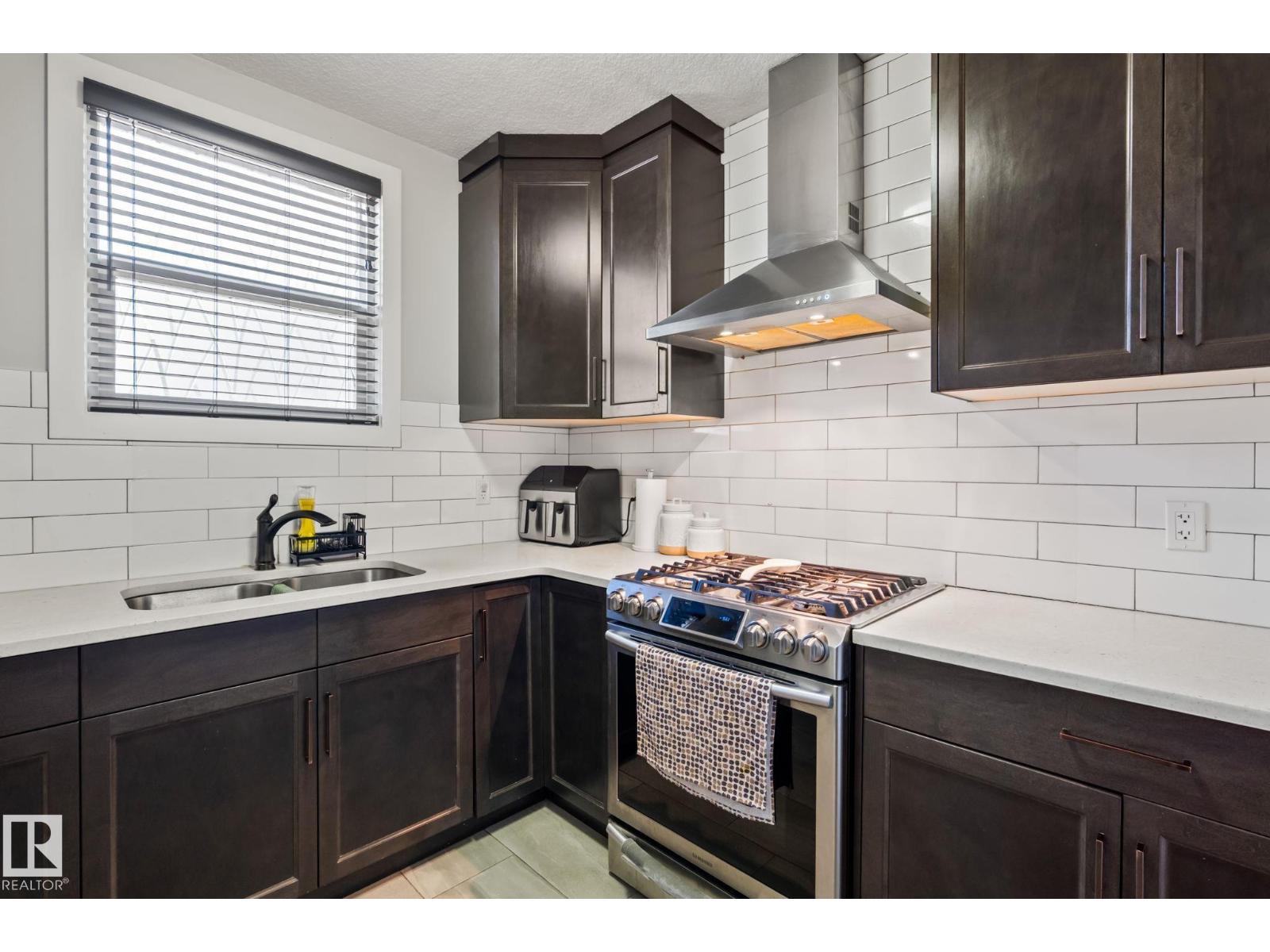 824 34 AVE NW - 23