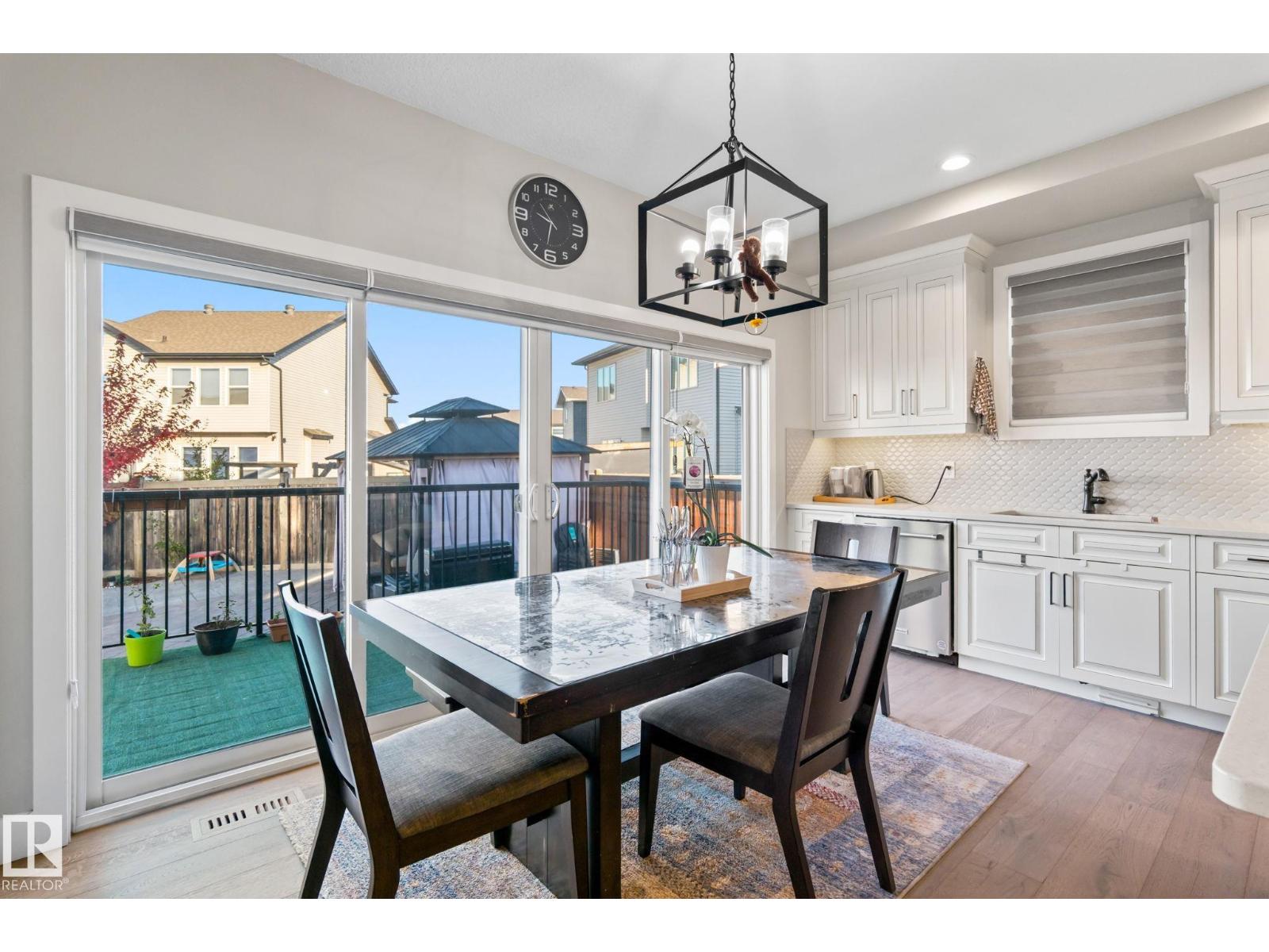 824 34 AVE NW - 25