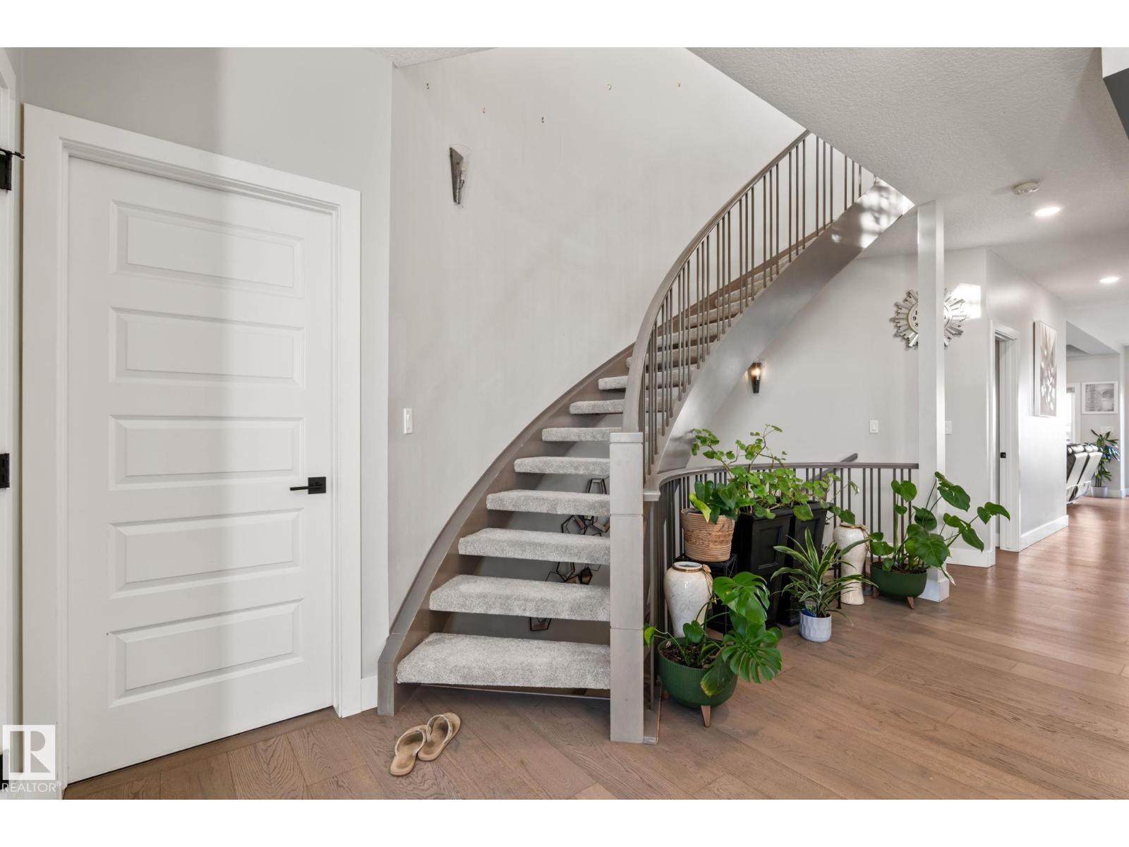 824 34 AVE NW - 26