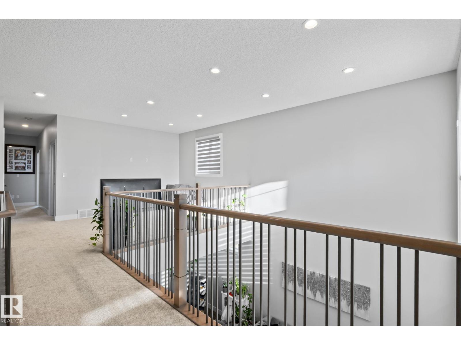 824 34 Avenue NW, Maple Crest — photo 28 of 30: Property photo