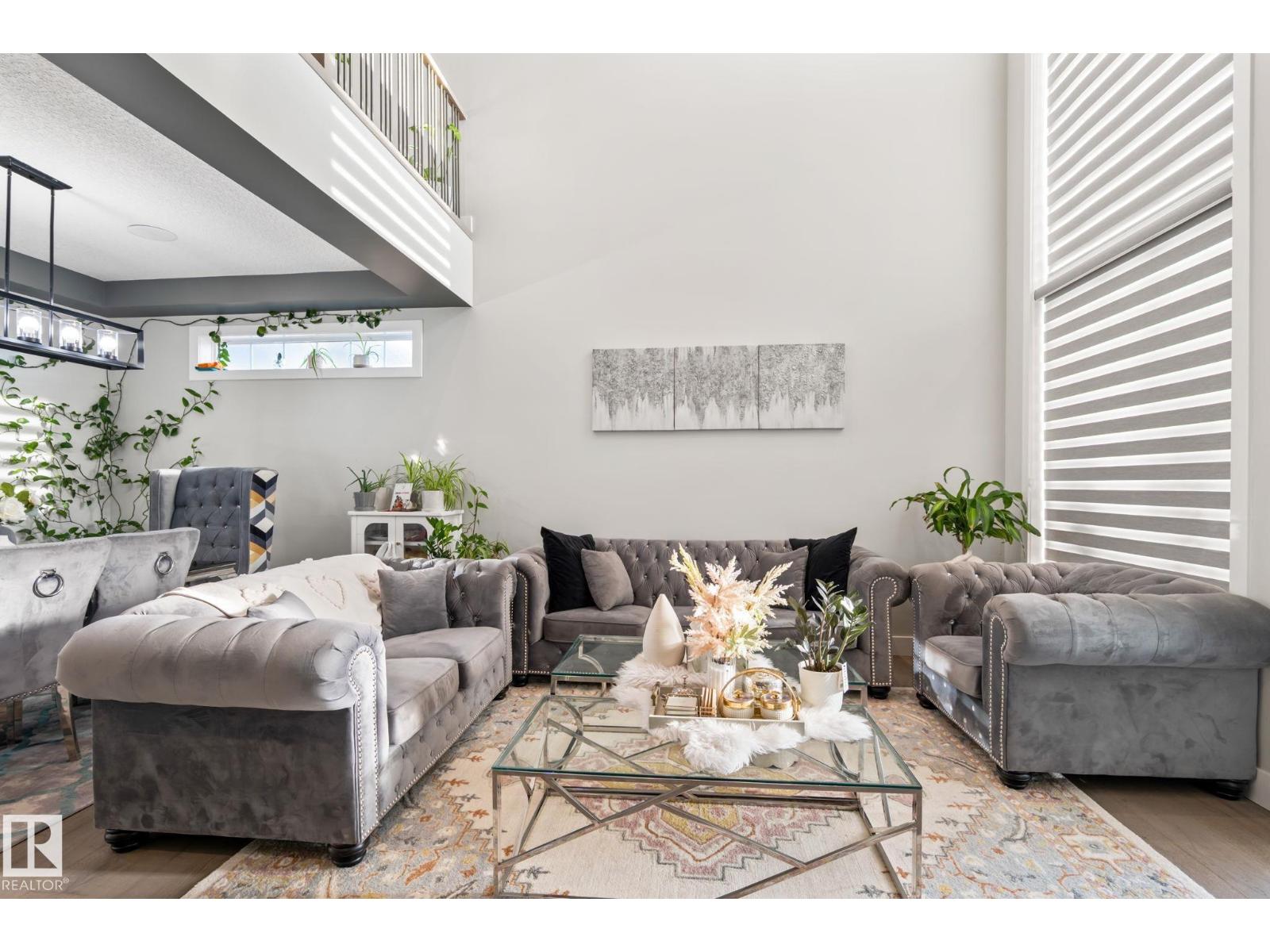 824 34 AVE NW - 9