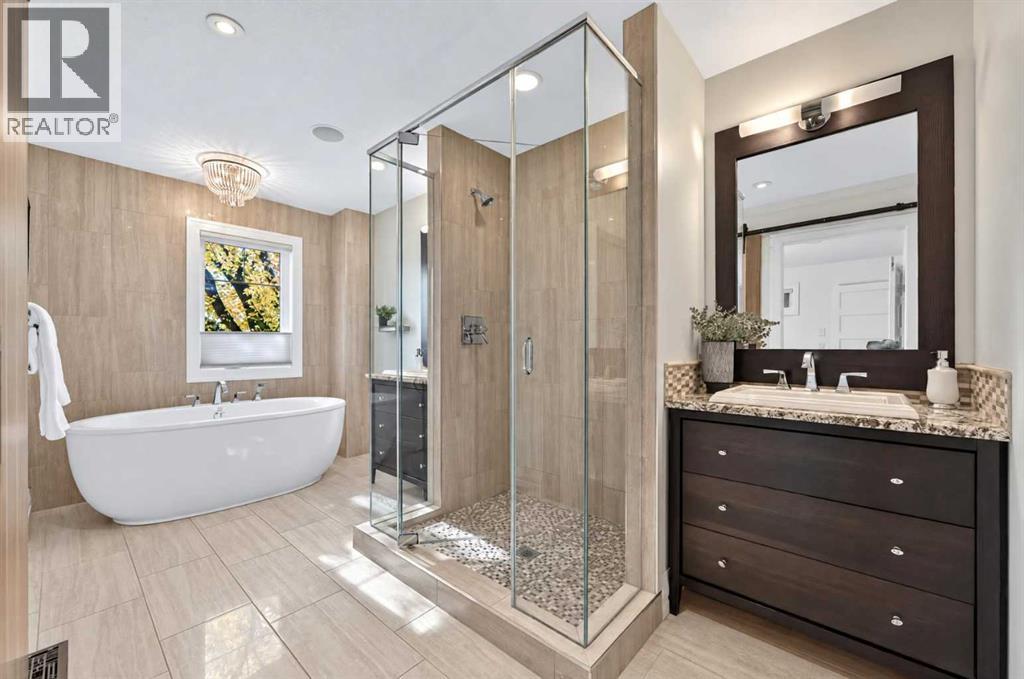 1732 49 Avenue SW - photo 14