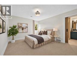 4pc Bathroom - 1732 49 Avenue Sw, Calgary, AB T2T2T9 Photo 13