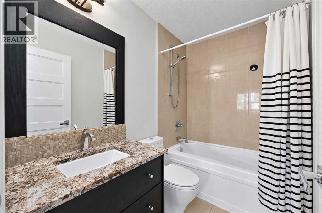 1732 49 Avenue SW - photo 18