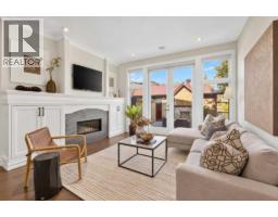 4pc Bathroom - 1732 49 Avenue Sw, Calgary, AB T2T2T9 Photo 6