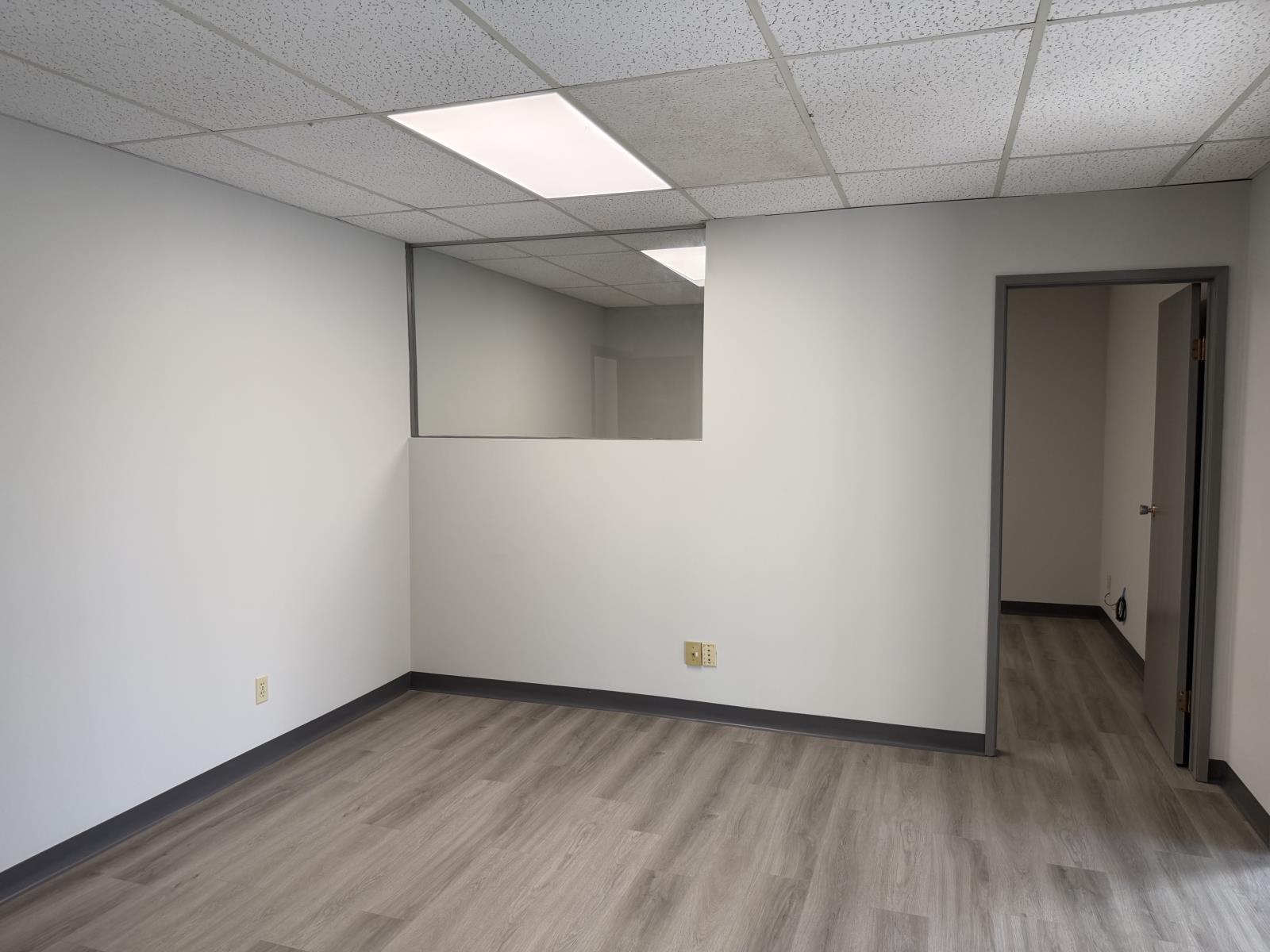 Property for lease at 9860A 33 Avenue
