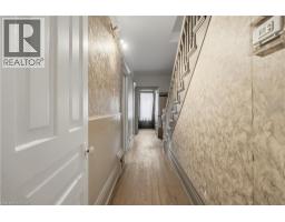 Bonus Room - 418 Main Street W, Hamilton, ON L8P1K6 Photo 11