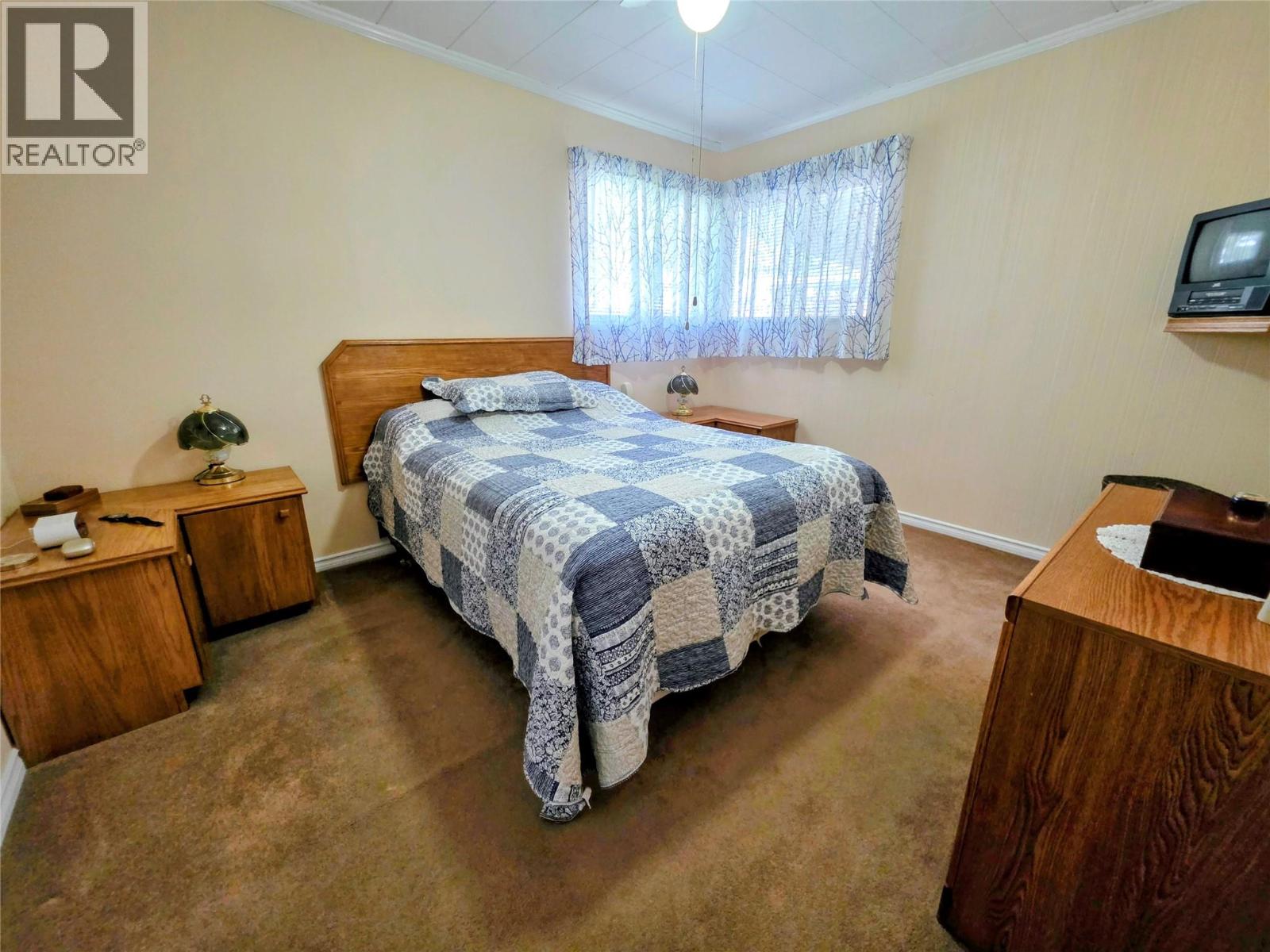 460 10th Avenue, Montrose - Image 1