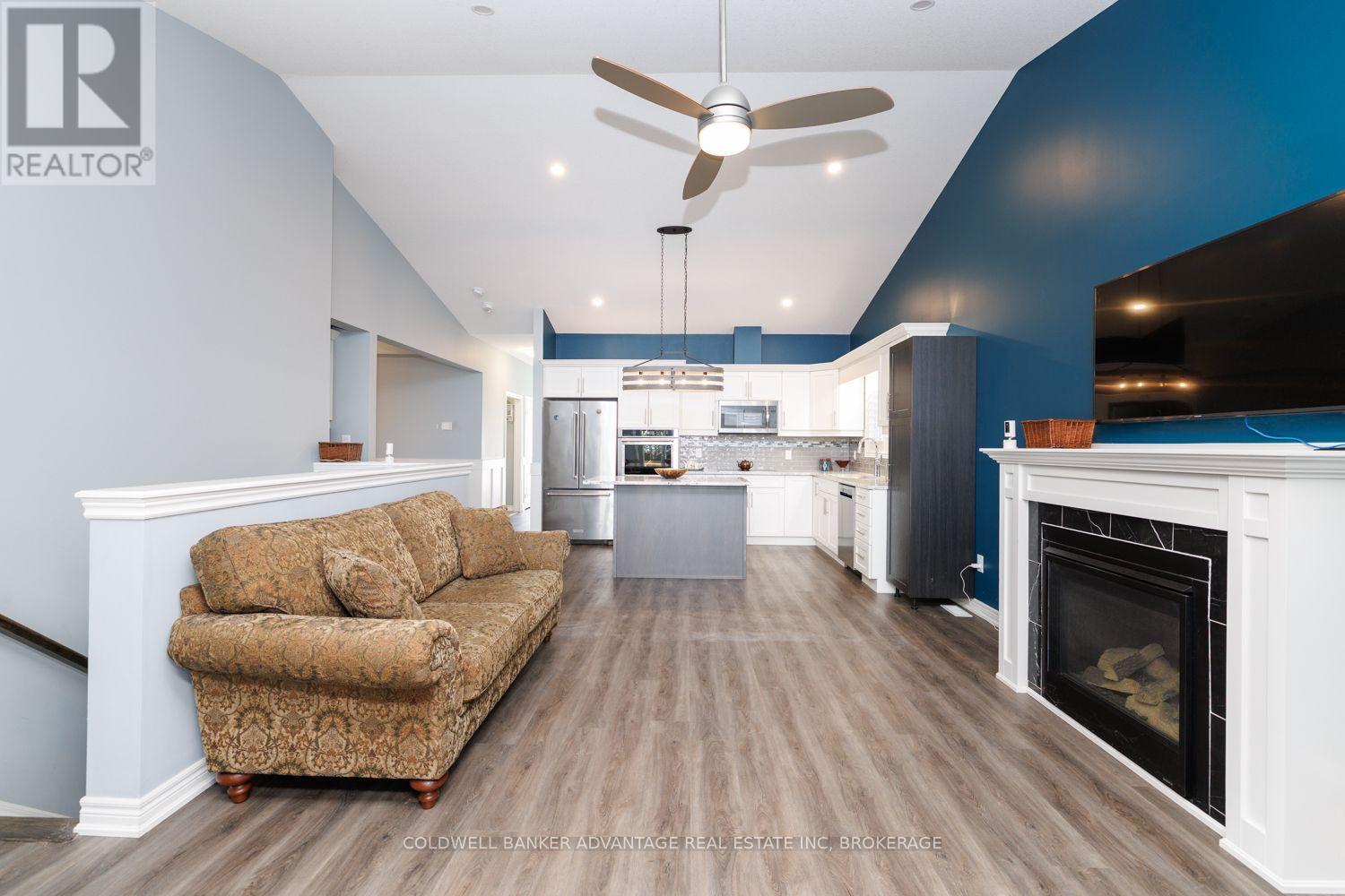 285 SOUTH PELHAM ROAD - 11