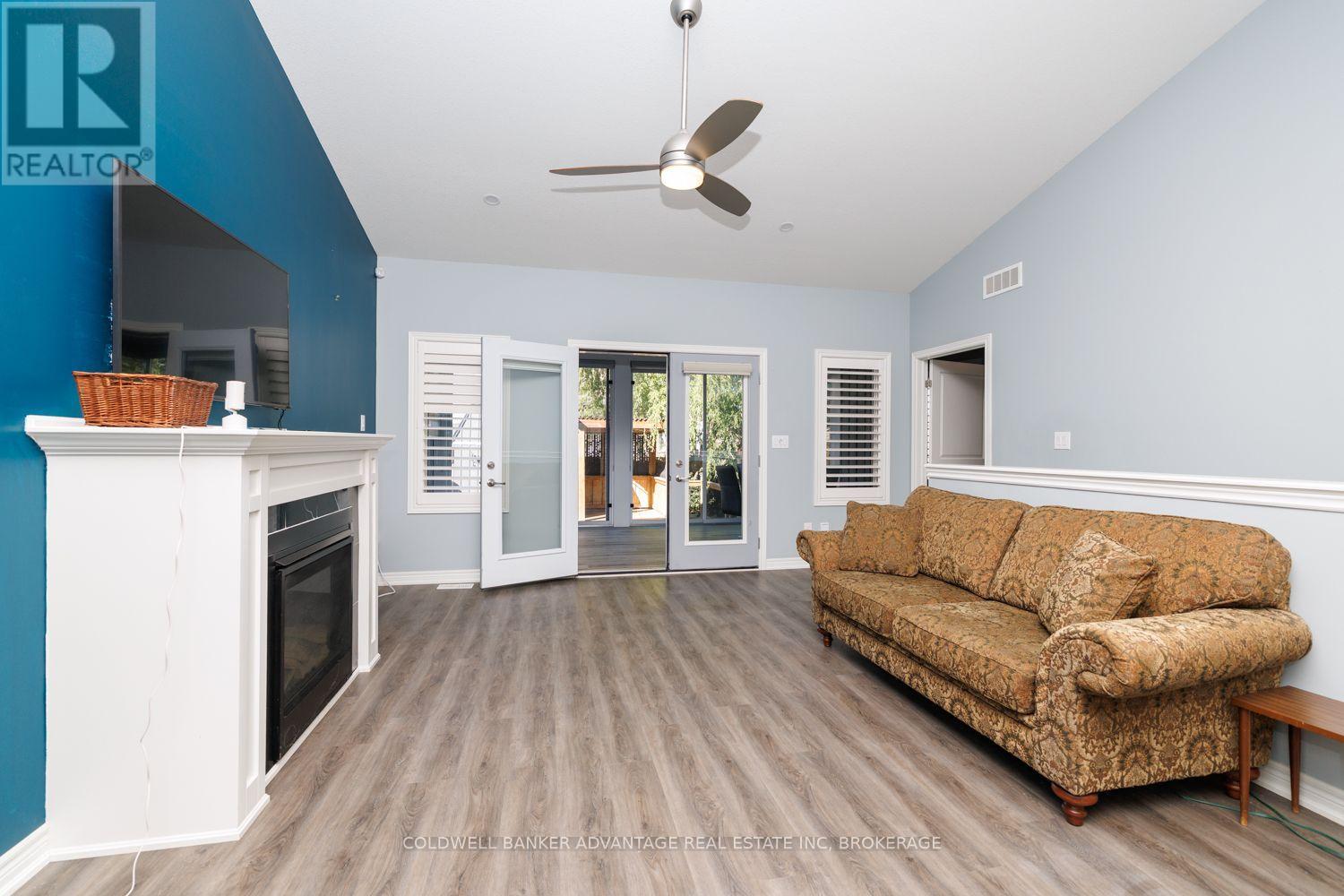 285 SOUTH PELHAM ROAD - 12