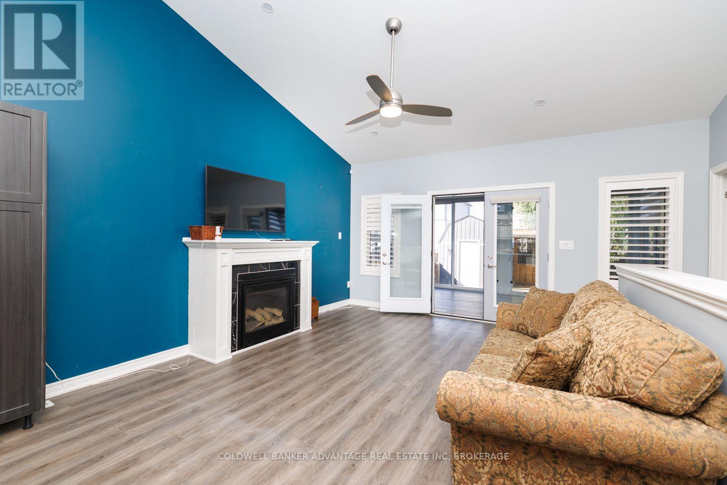 285 SOUTH PELHAM ROAD - 13