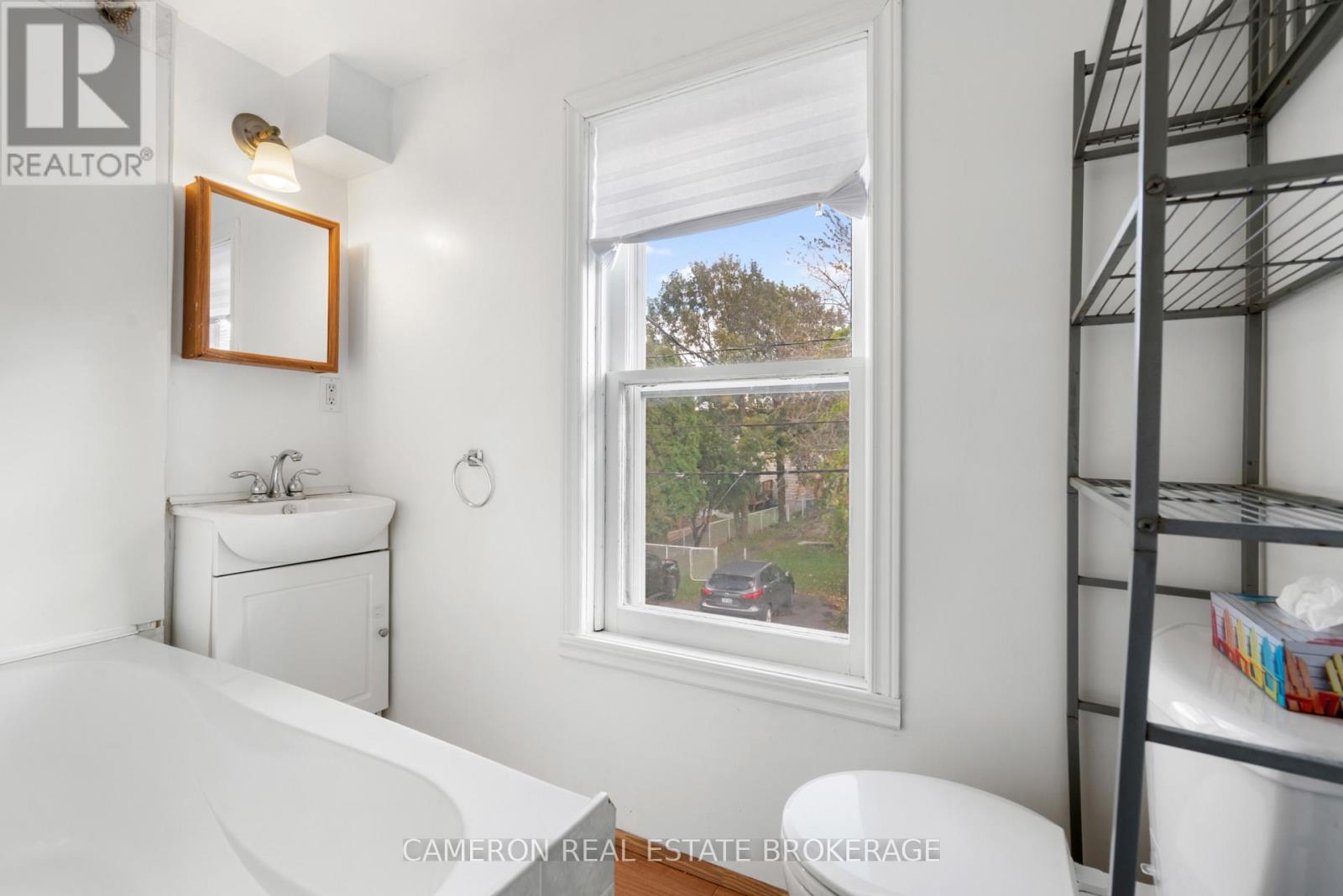10 Pine Lane — photo 20
