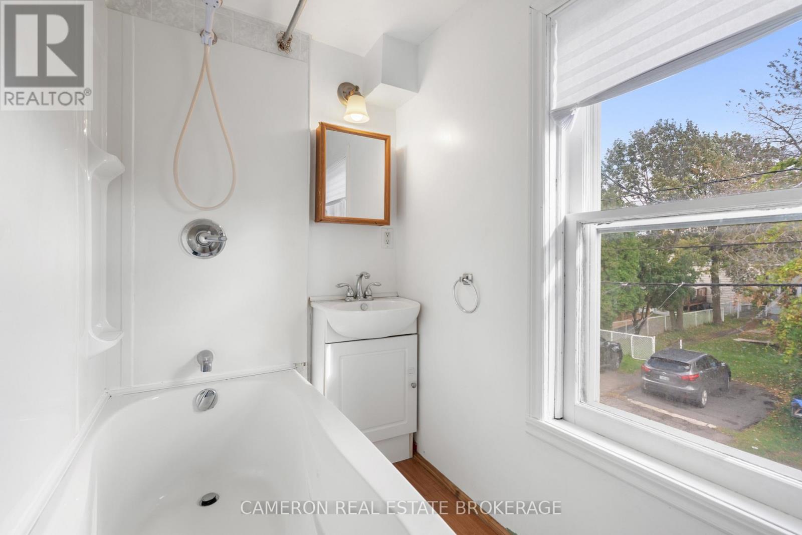 10 Pine Lane — photo 21