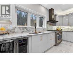 4pc Bathroom - 237b Main Street W, Grimsby, ON L3M1S1 Photo 9