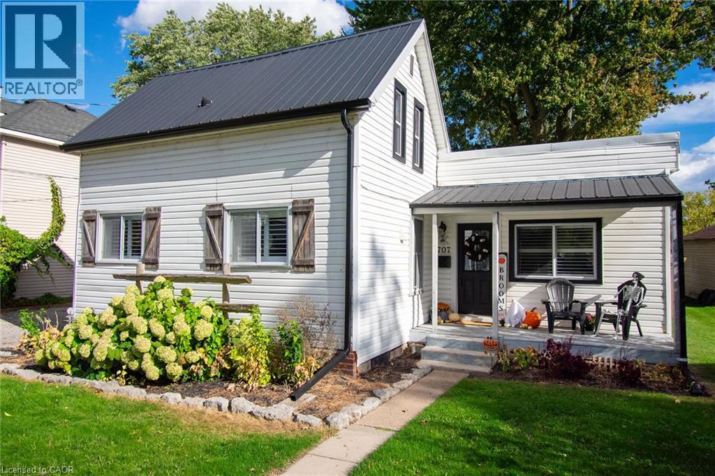 707 TAMARAC Street - 2