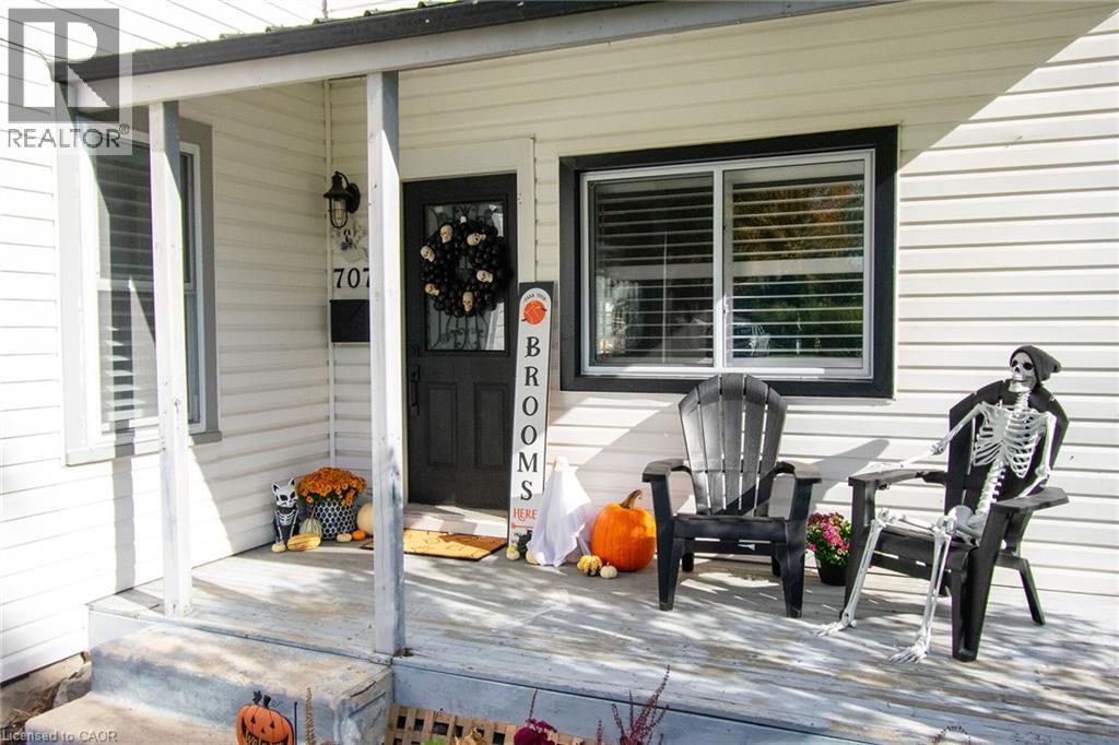 707 TAMARAC Street - 3