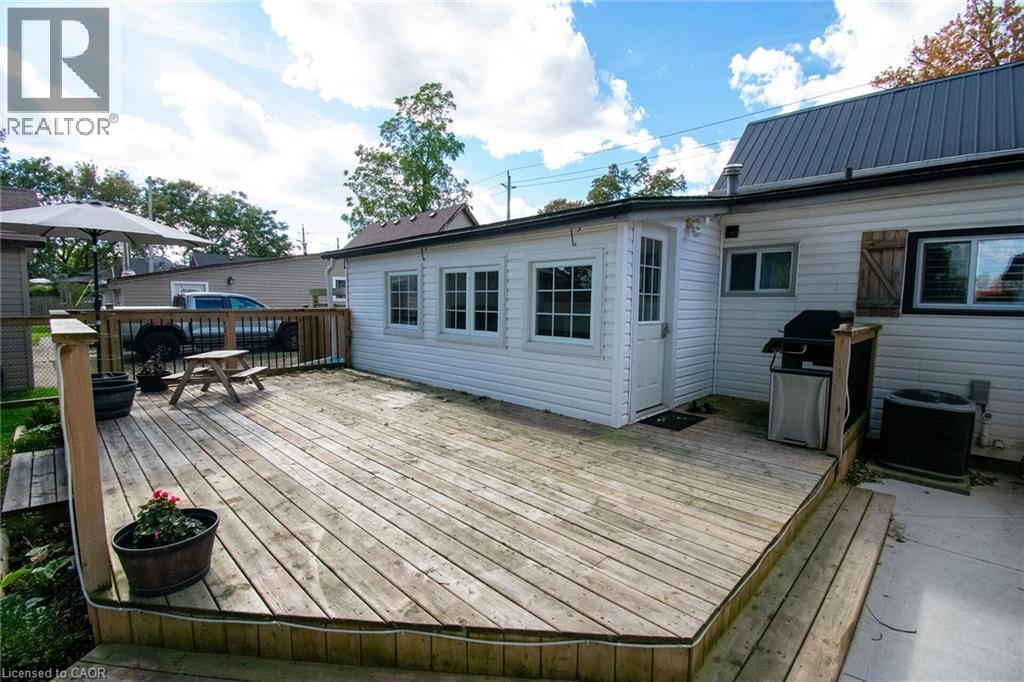 707 TAMARAC Street - 34