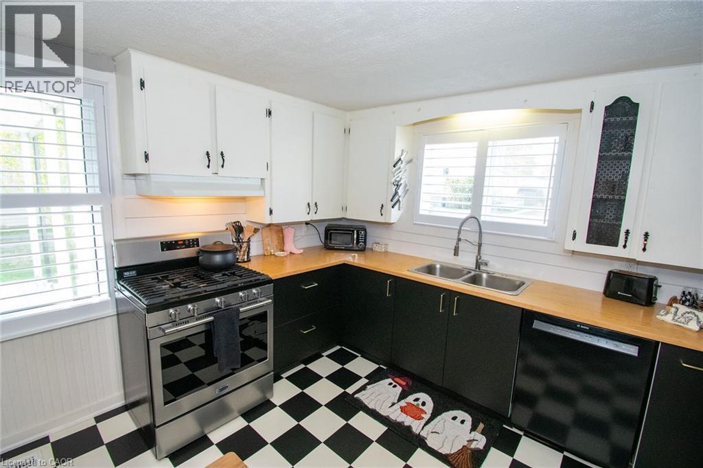 707 TAMARAC Street - Image 8
