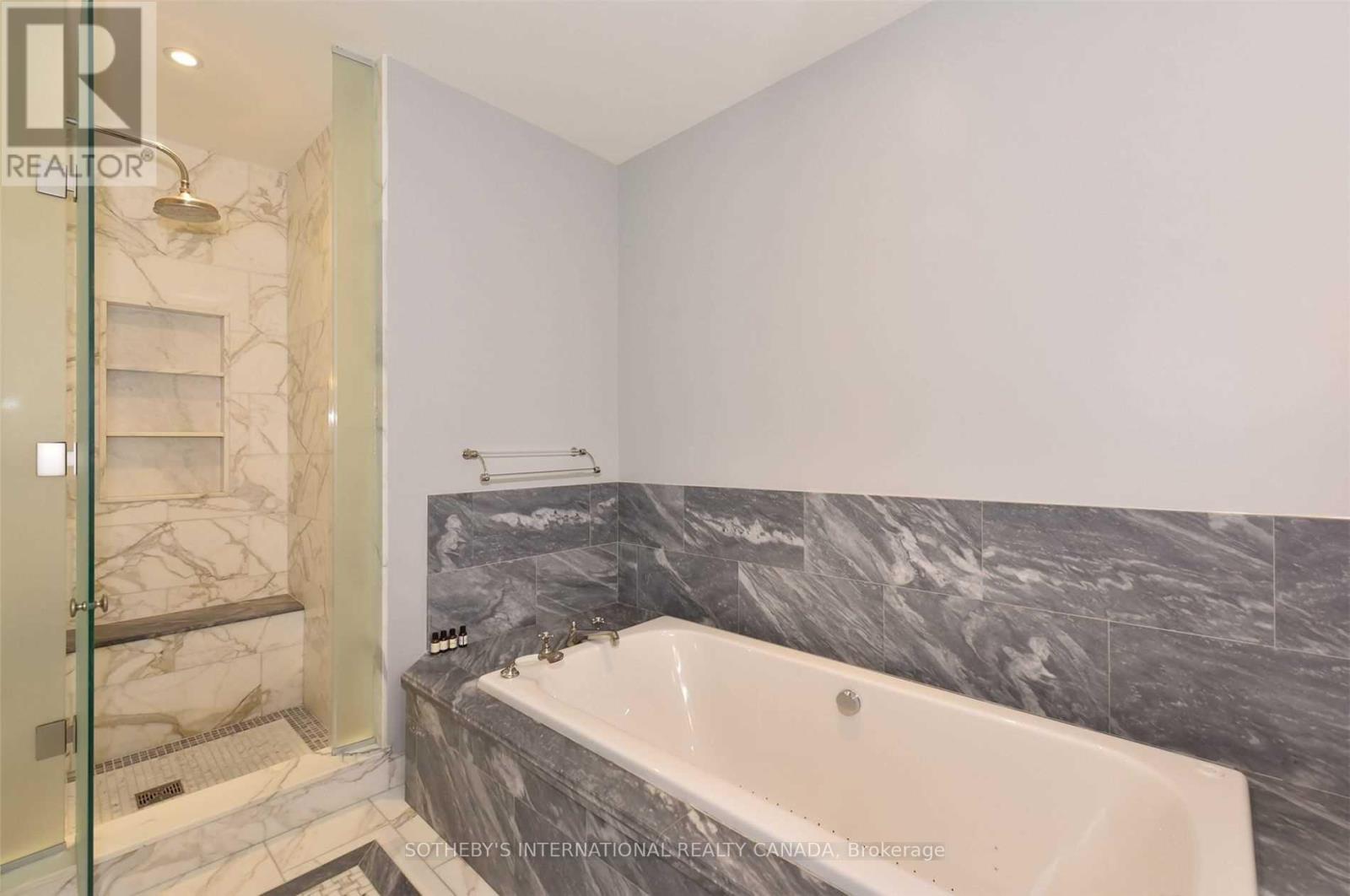 1 St. Thomas Street — photo 11