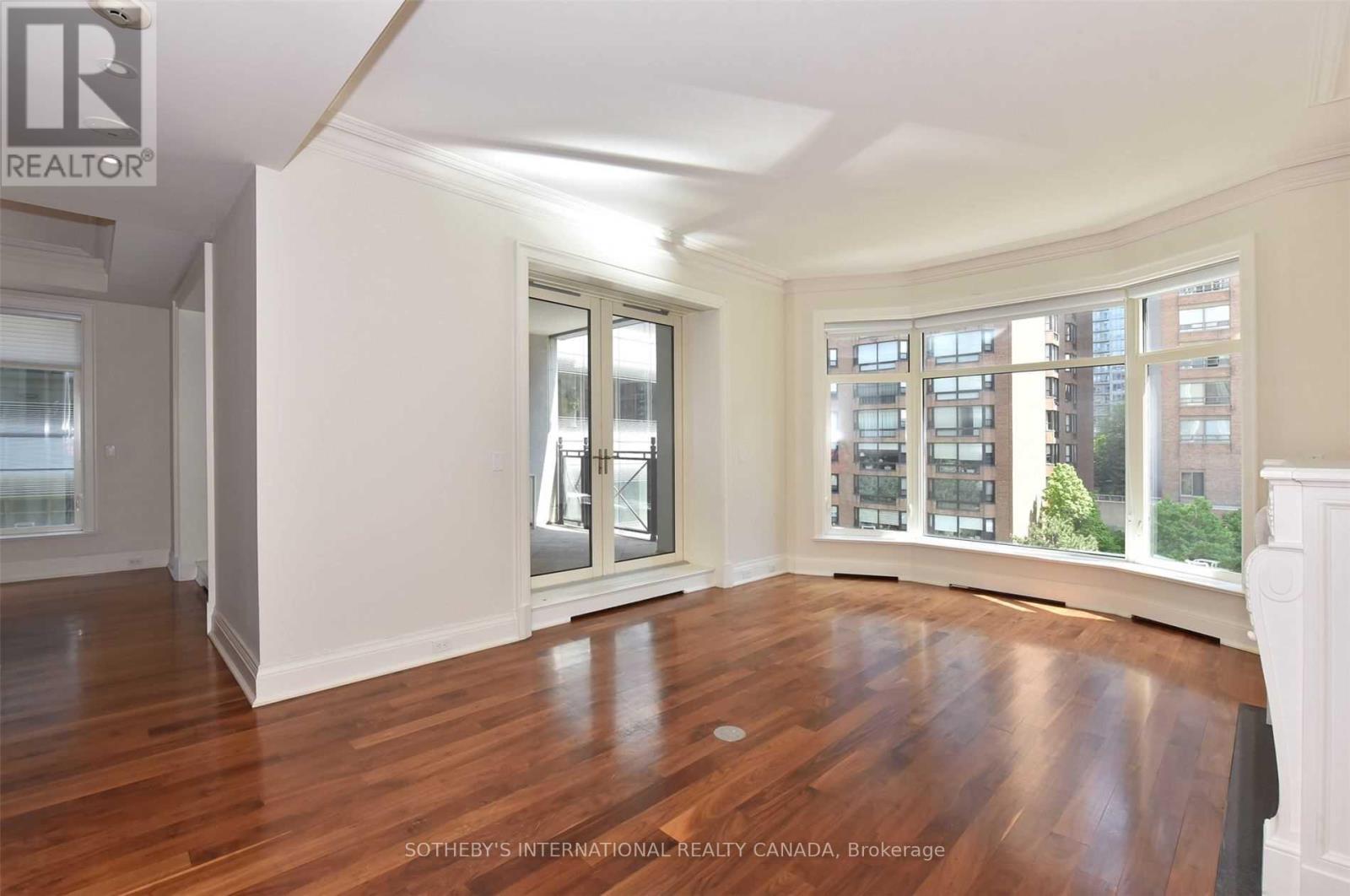 1 St. Thomas Street — photo 8