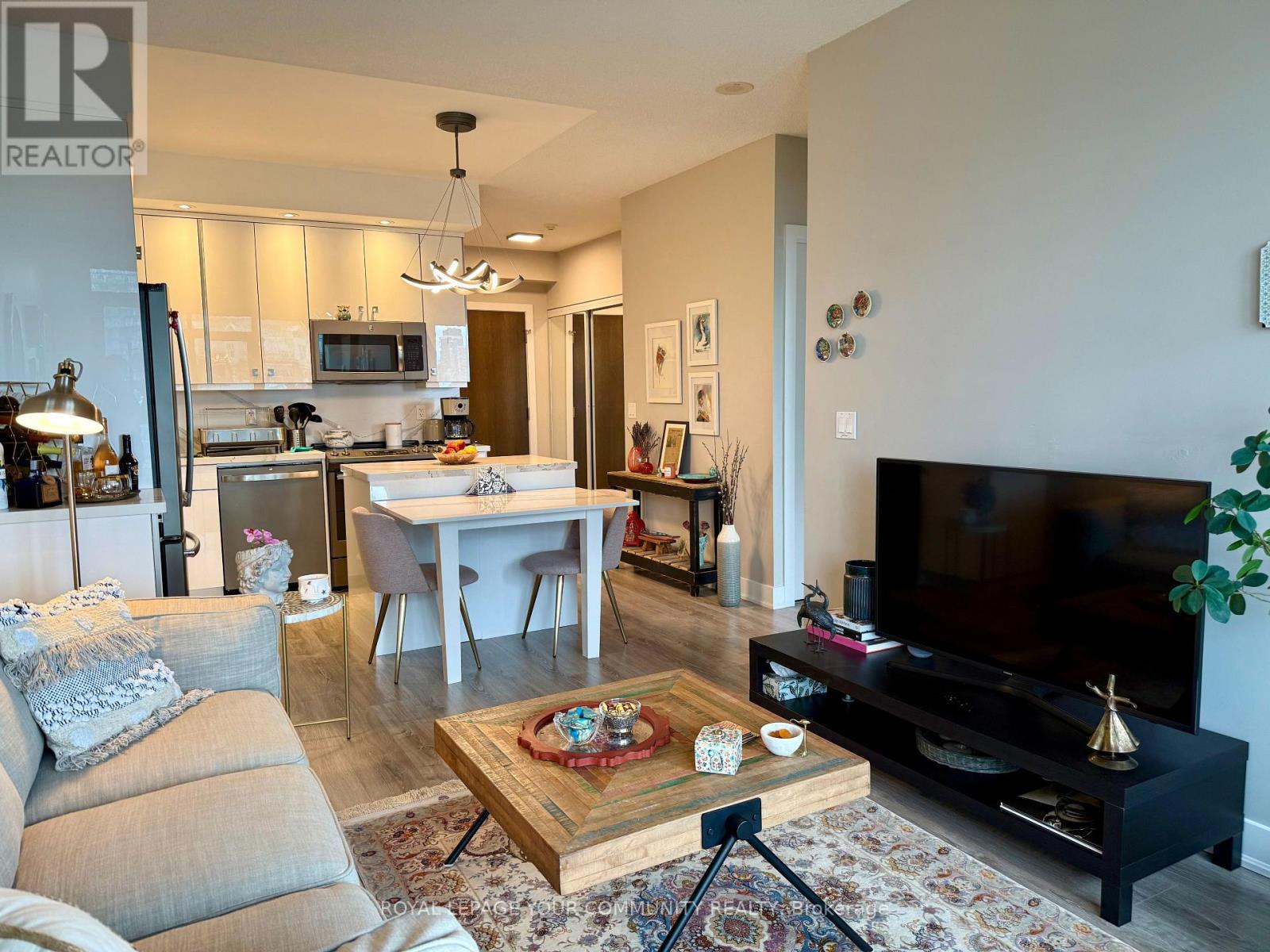 28 Linden Street — photo 10