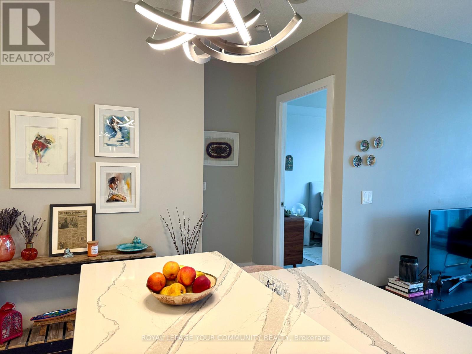 28 Linden Street — photo 12