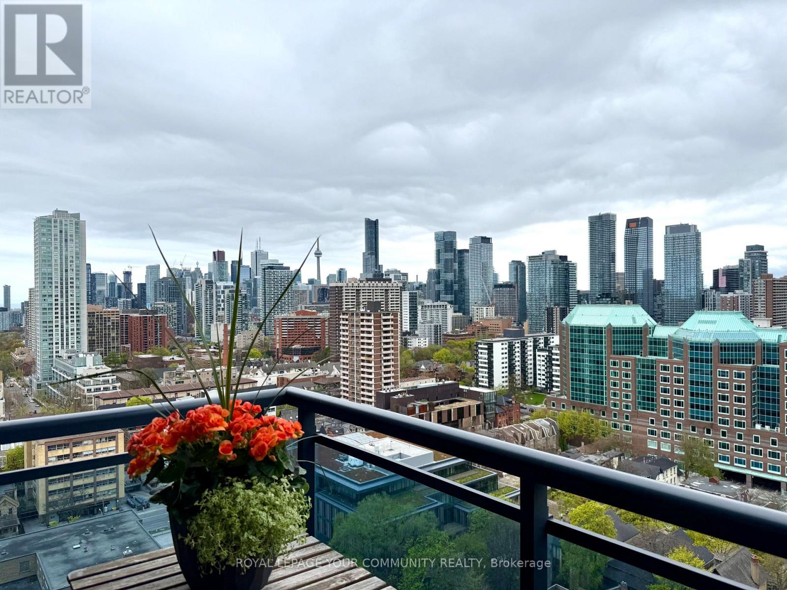 28 Linden Street — photo 15