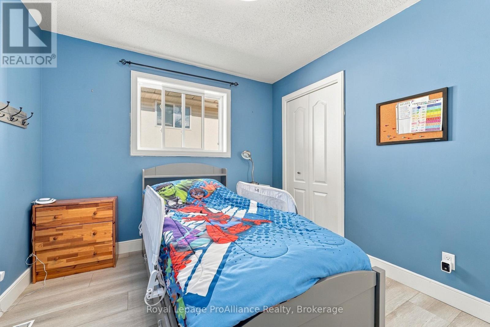 37 Reid Street, Quinte West, ON photo 16