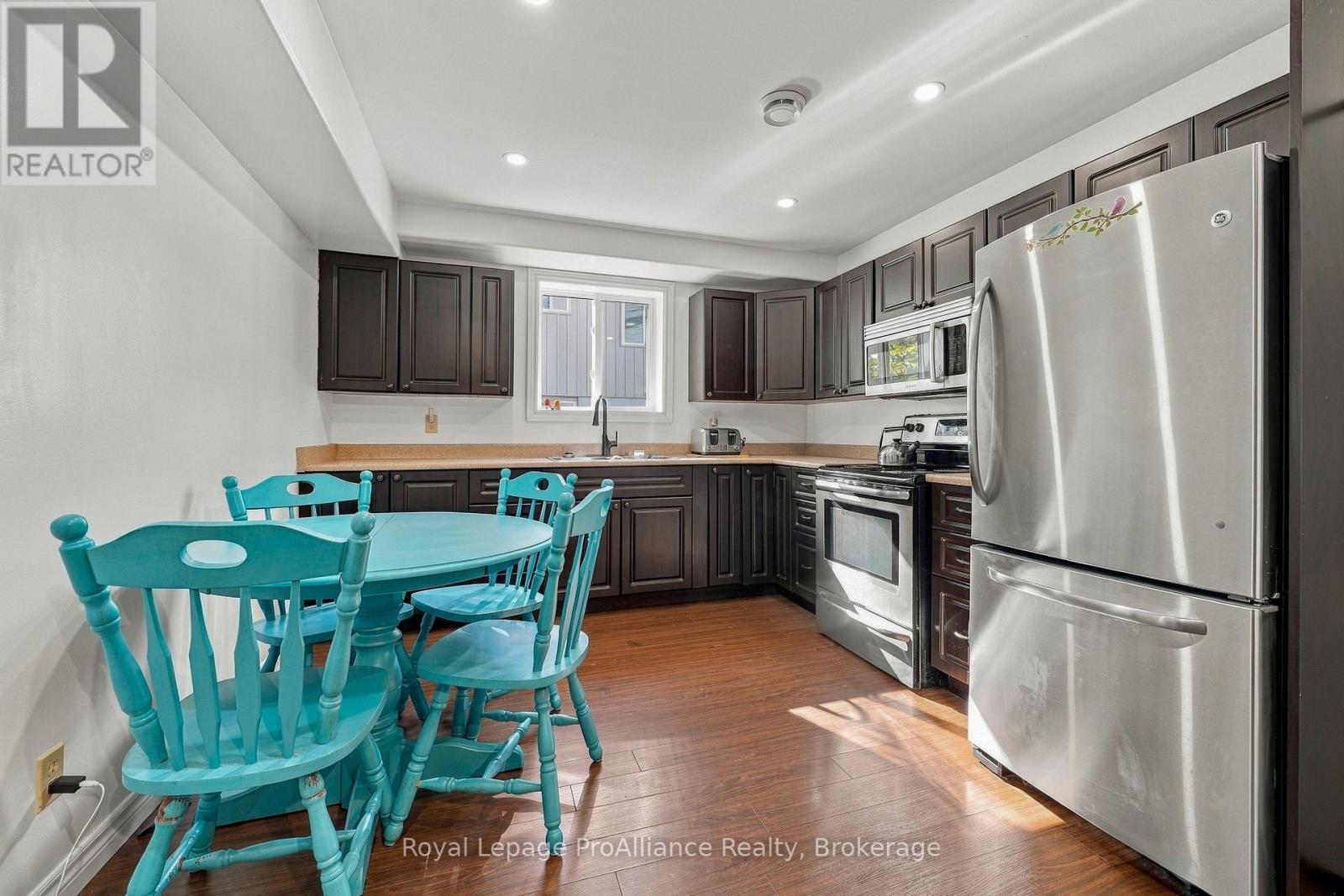 37 REID STREET - 21