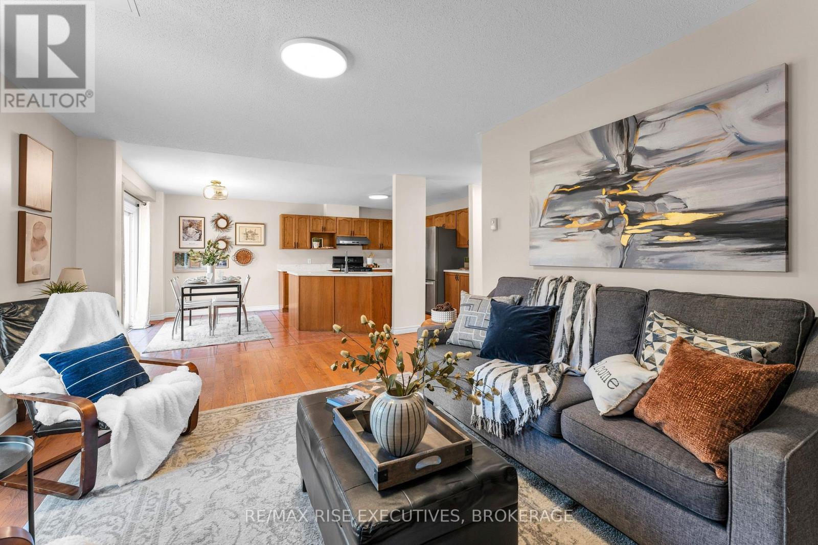 370 COOKE CRESCENT - 13