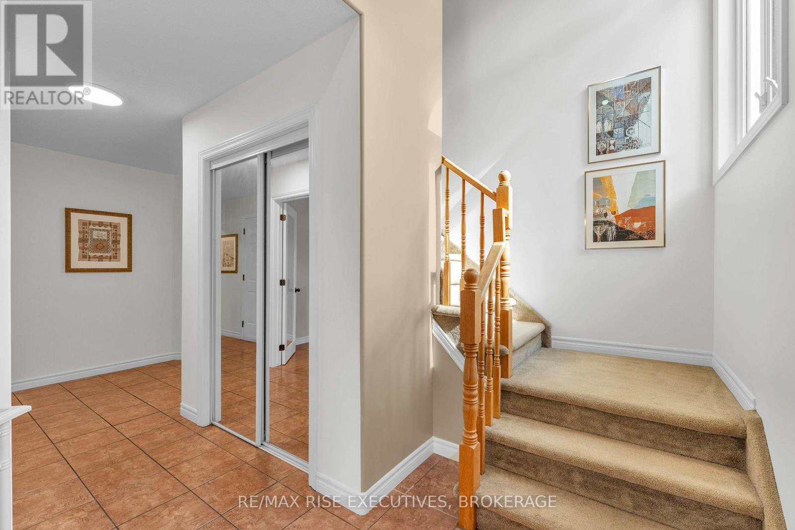 370 COOKE CRESCENT - 3