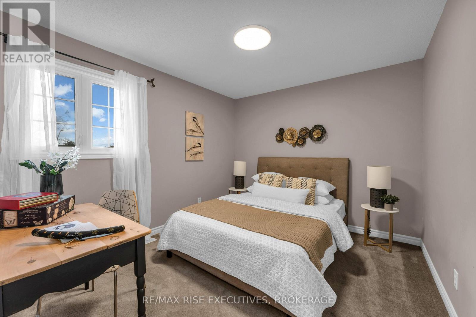 370 COOKE CRESCENT - 30