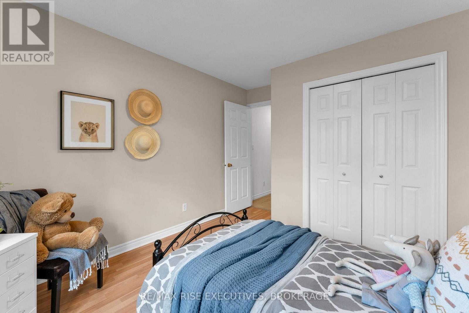370 COOKE CRESCENT - Image 33