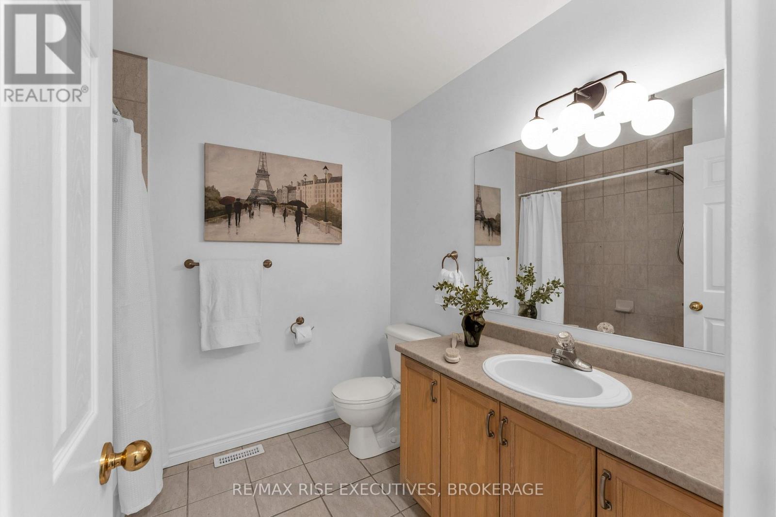 370 COOKE CRESCENT - 34