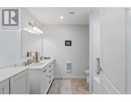 37 Bigelow Street, Wolfville, NS B4P0A1 Photo 17
