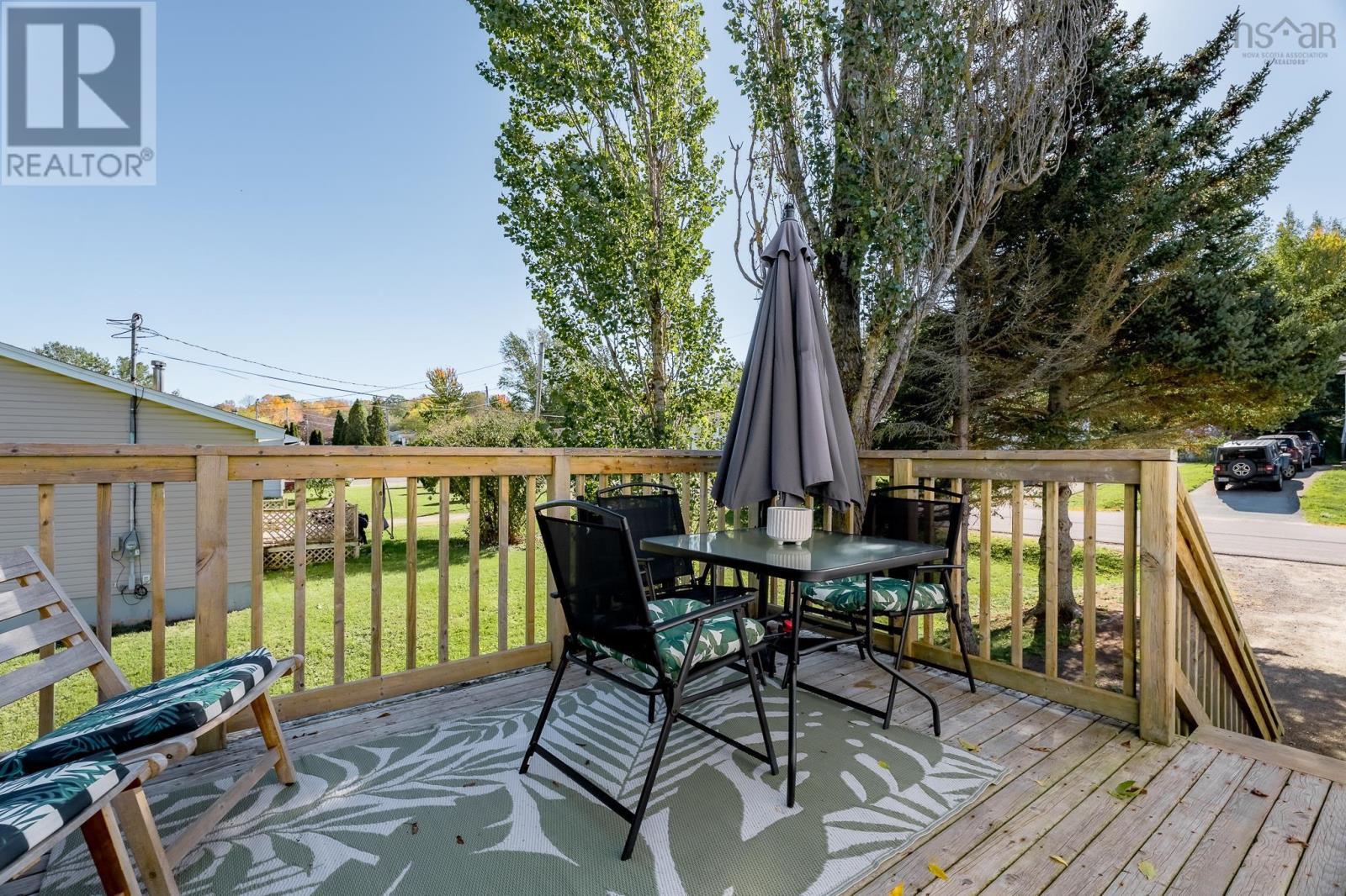 Property 32 of 37 of 1022/1024 Marie Crescent