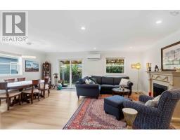 5pc Bathroom - 37 Bigelow Street, Wolfville, NS B4P0A1 Photo 6