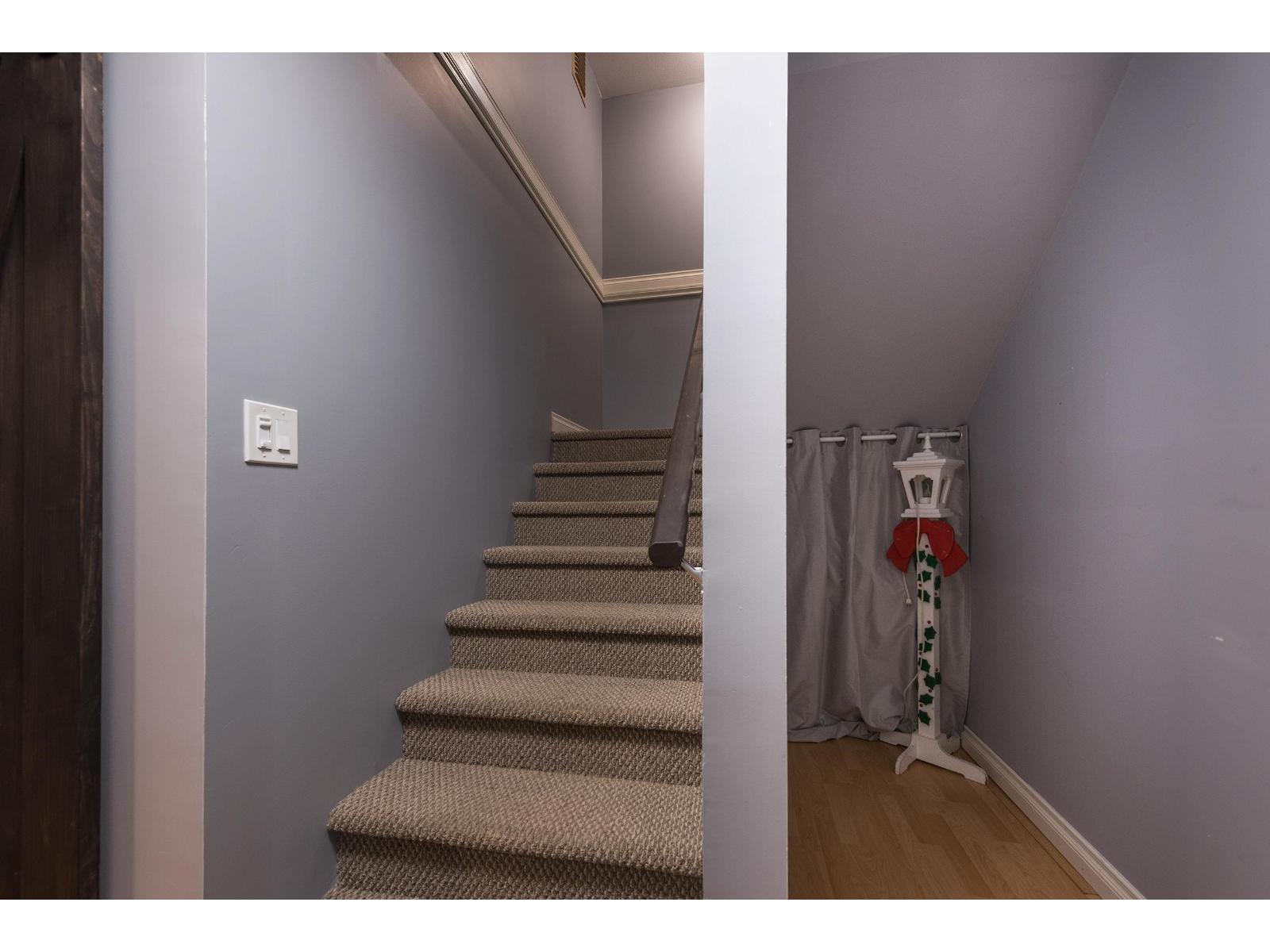 Photo of 38 6577 SOUTHDOWNE PLACE, Sardis South 26