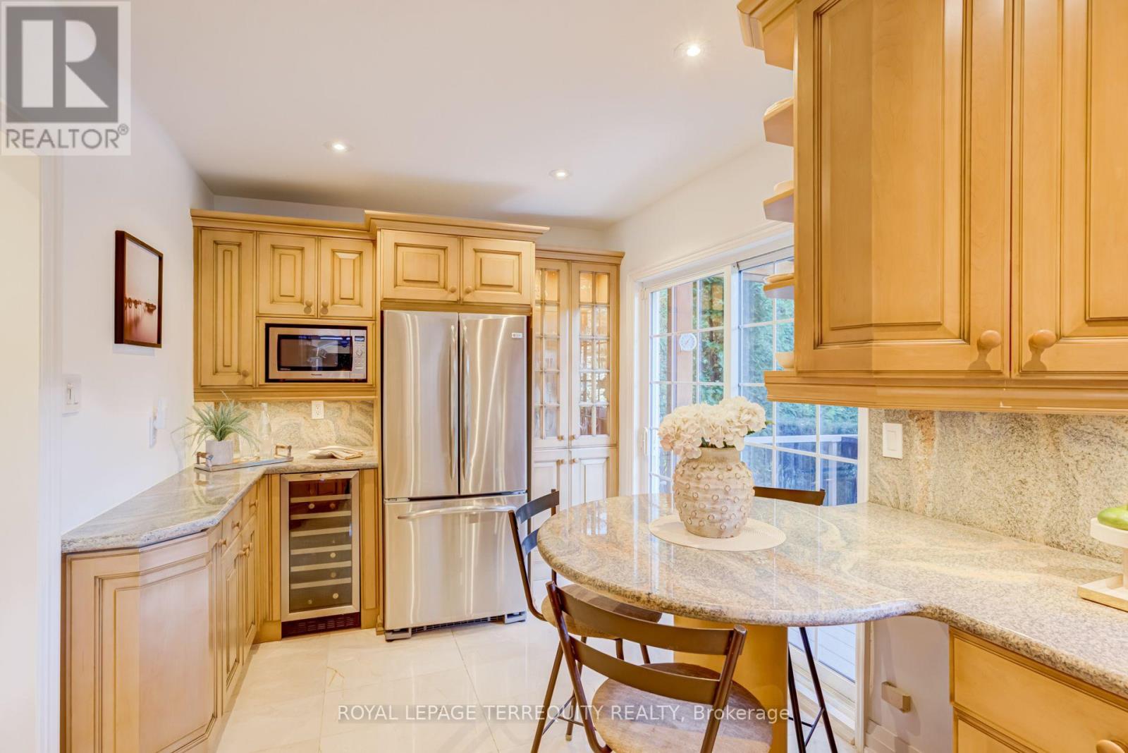 258 Guildwood Parkway, Toronto, ON photo 15