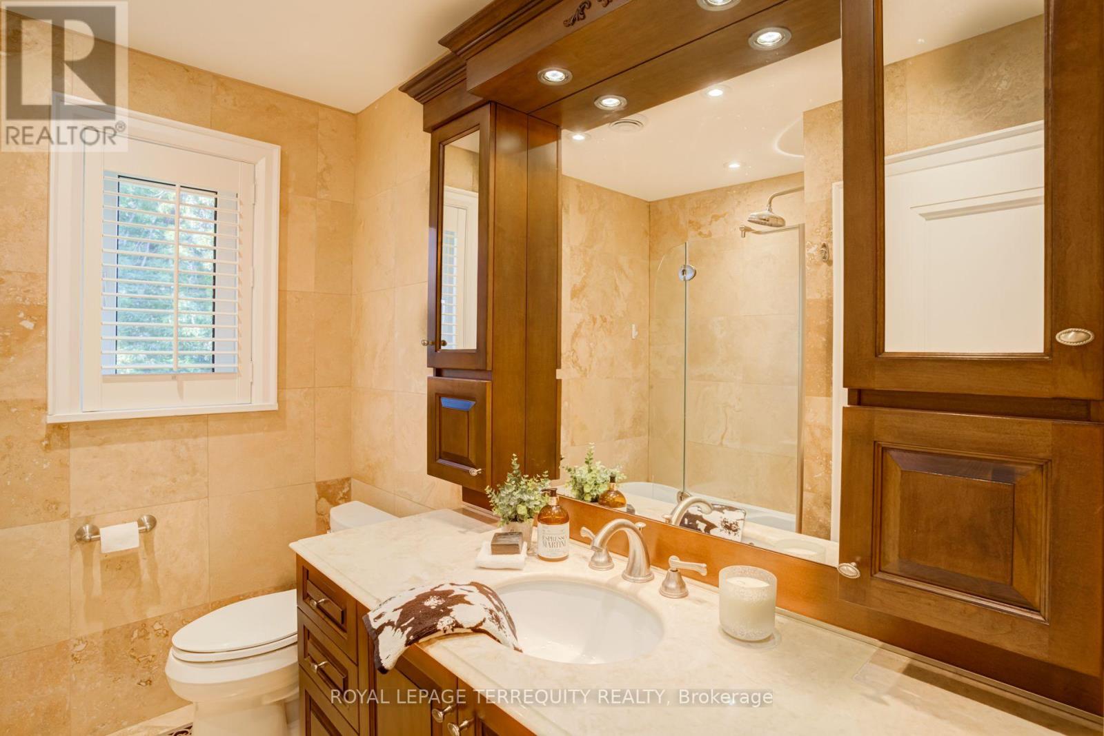 258 Guildwood Parkway, Toronto, ON photo 42