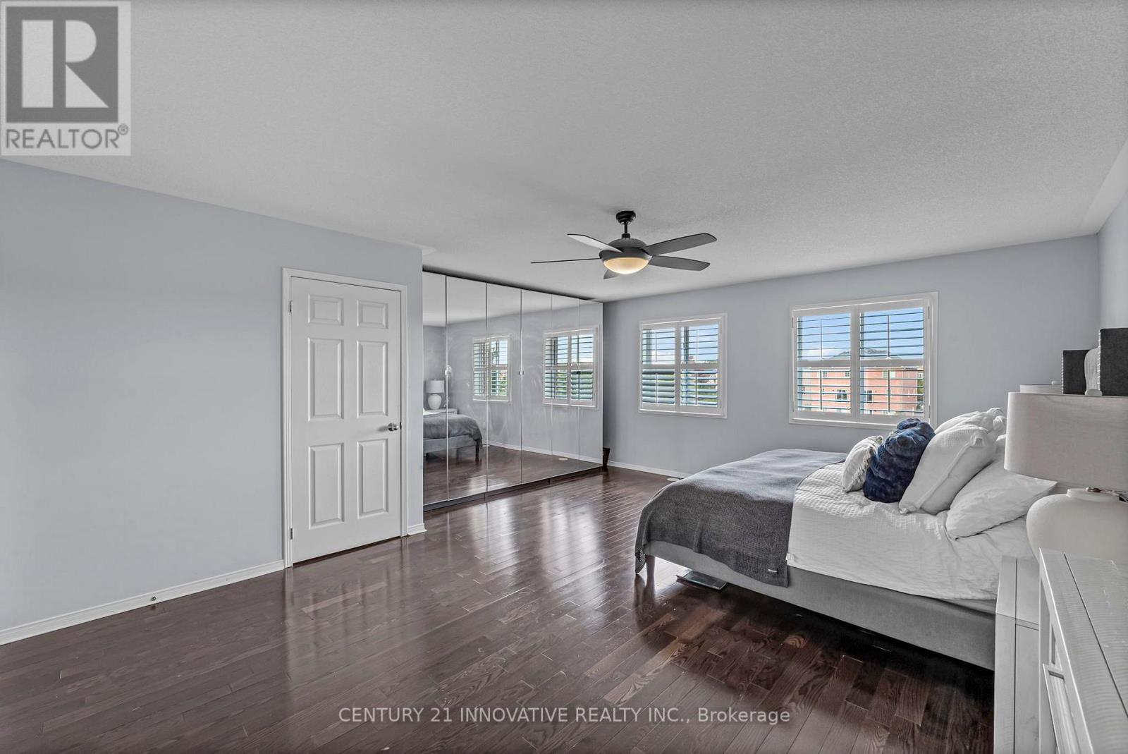 99 JOHN BELL CRESCENT - 17