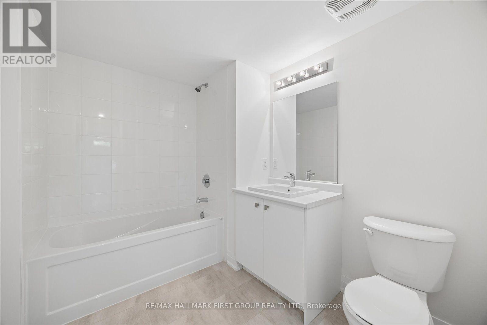 39 Marret Lane, Clarington, ON photo 13