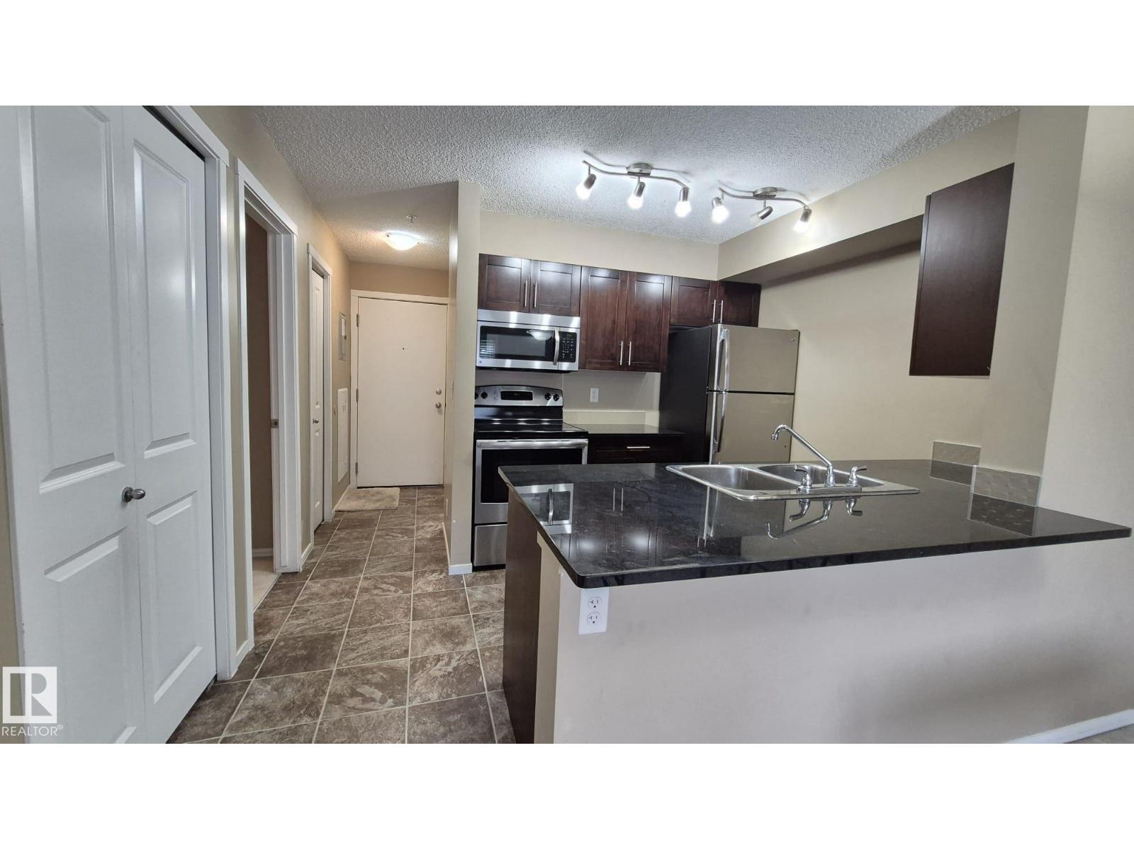 #119 – 111 Watt CM SW, Walker — photo 9 of 26: Property photo