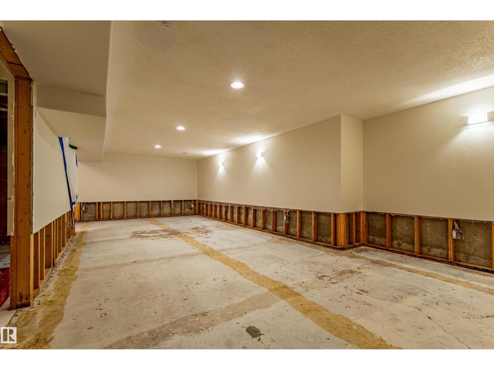4107 122 ST NW - 30