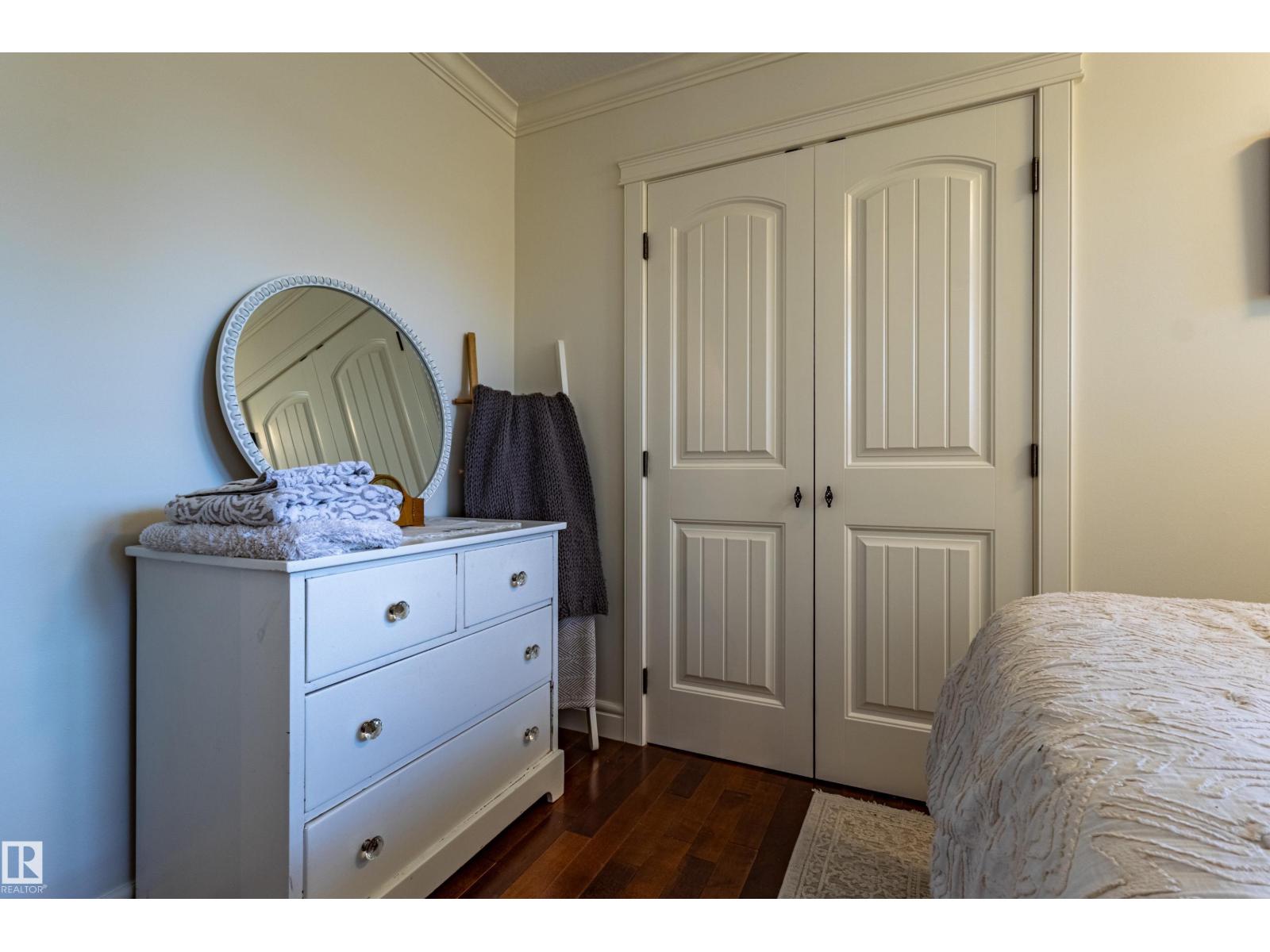 4107 122 ST NW - 23